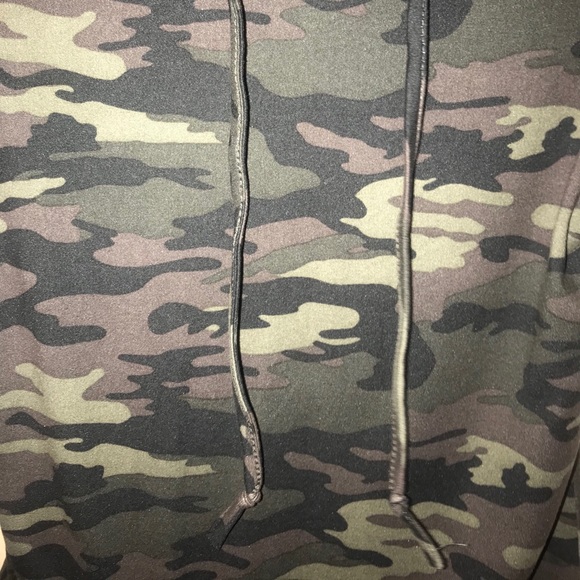 Medium Soldier Print Bodysuit with Hood - Picture 5 of 8
